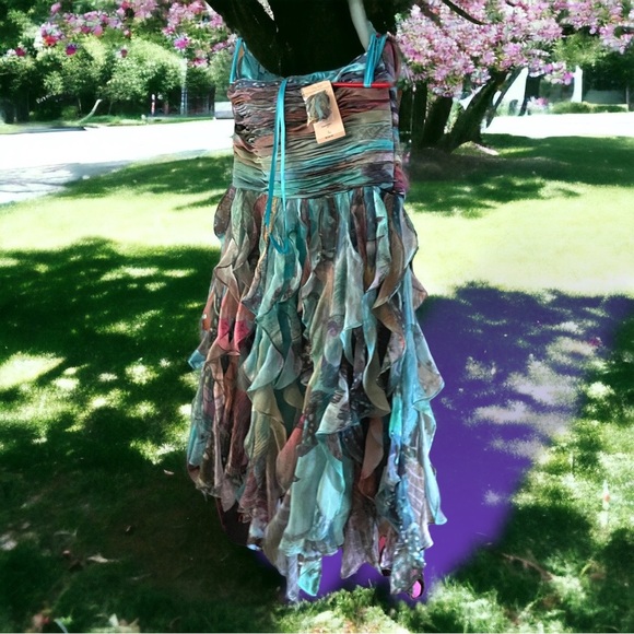 CACHE EVENING DRESS👗 NEW WITH TAGS. - Picture 3 of 4